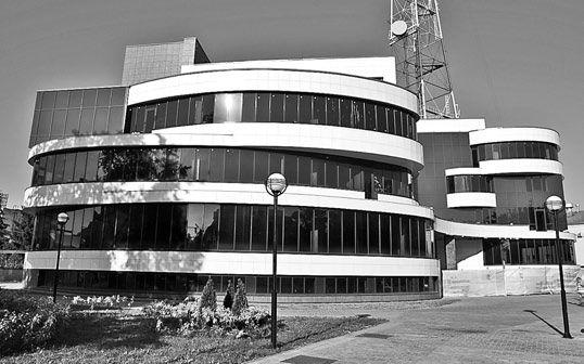 2011 08 30 poluotkrytoe prostranstvo