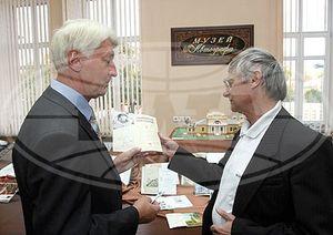 2011 09 19 muzej avtografa otkrylsya v gomele1