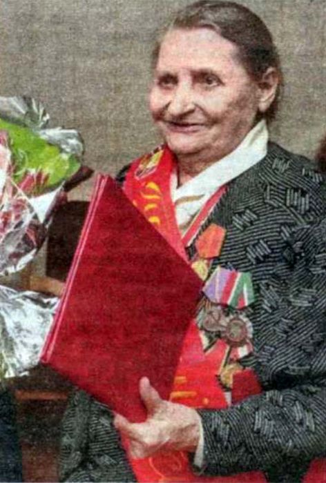 2022 04 30 uchitel v soldatskoj shineli 1