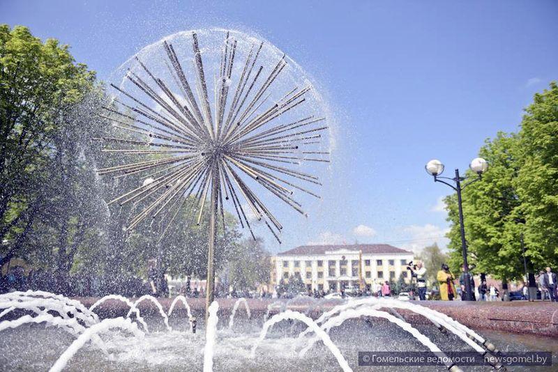 2016 04 29 vozle leninki zarabotal fontan7