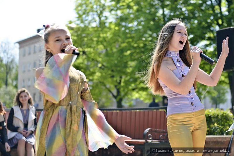 2016 04 29 vozle leninki zarabotal fontan8