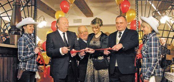 2011 01 27 startuet torgovo razvlekatelnyj centr spartak